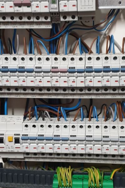 Renovatie Elektrotechniek FB