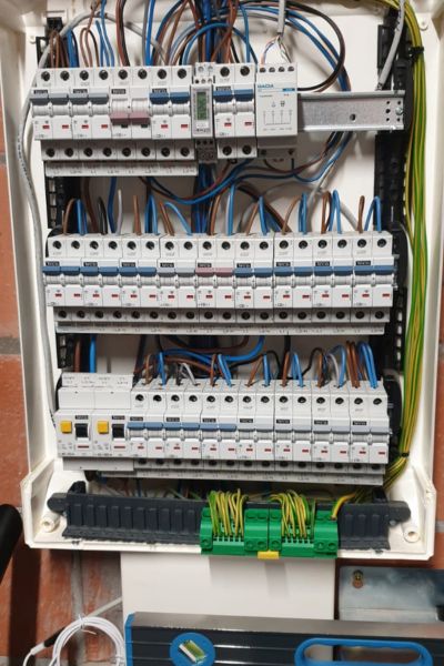 Elektriciteit conform maken